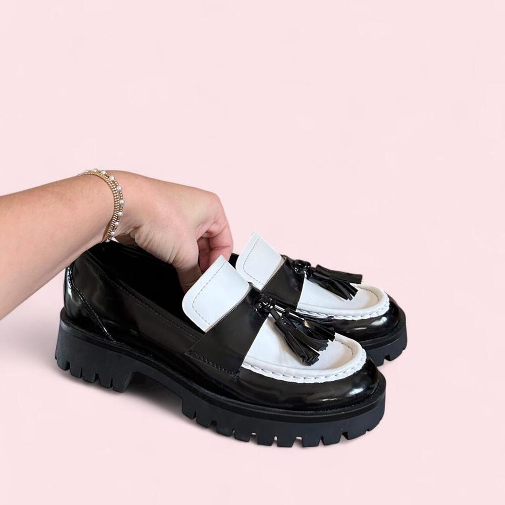 Brand new Nine West black & white chunky platform loafers with tassels